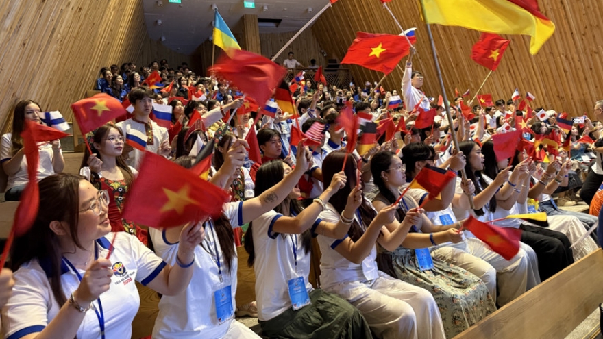 Awakening the strength of the Vietnamese community abroad